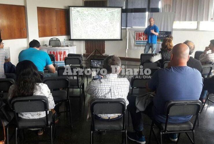 Esta mañana. La charla se desarrolló este miércoles en el edificio del Banco Credicoop. Foto: Juan Pablo Broin