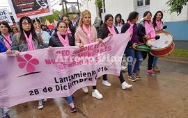 Desde Arroyo Seco. Un grupo de mujeres municipales del SITRAM Arroyo Seco también dijo presente durante la movilización. Foto: FB