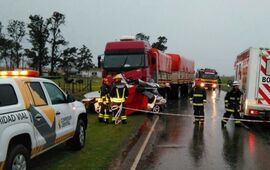 Imagen de Tormenta azotó sur santafesino: dos muertos en siniestro vial y un pueblo arrasado