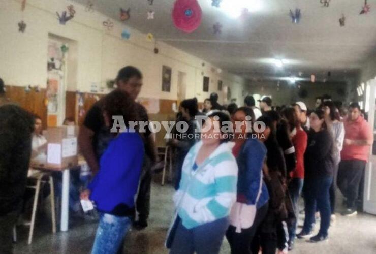 Imagen de Jornada electoral normal en Fighiera