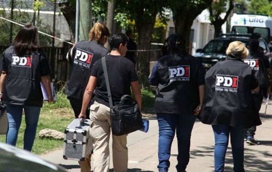 Imagen de Rosario: Encontraron una mujer y su beba de dos años asesinadas y hay un detenido