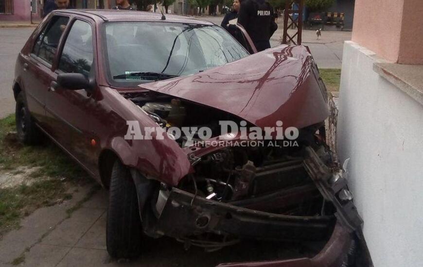 Luego del evento. As&iacute; qued&oacute; el coche tras el accidente de este domingo.