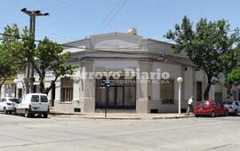 El lugar. El operativo se realiza en el Concejo Municipal, Belgrano e Hip&oacute;lito Yrigoyen.