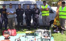 En exposici&oacute;n. Los bomberos tambi&eacute;n se sumaron a la actividad y pusieron en exposici&oacute;n herramientas y elementos con los que cuentan en el cuartel. Foto: Andr&eacute;s Vallasciani