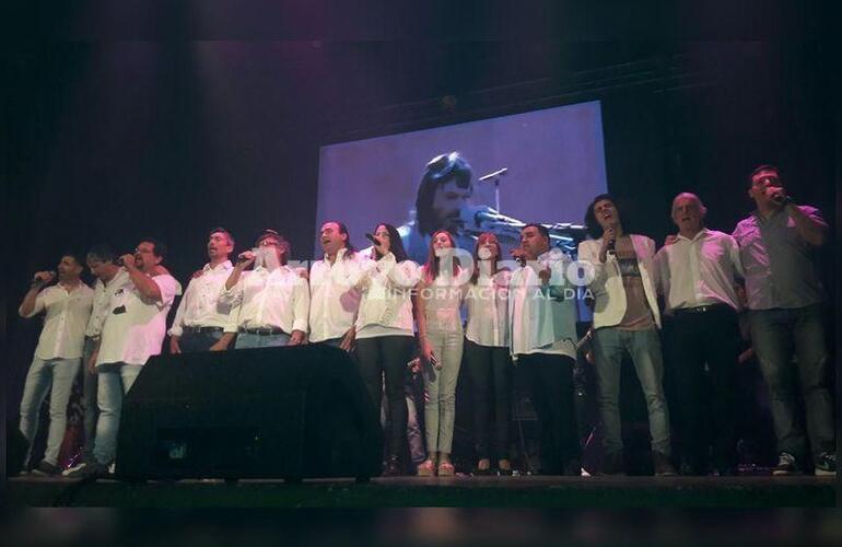 Imagen de Majestuosa presentación de los artistas de General Lagos en la Sala Lavardén