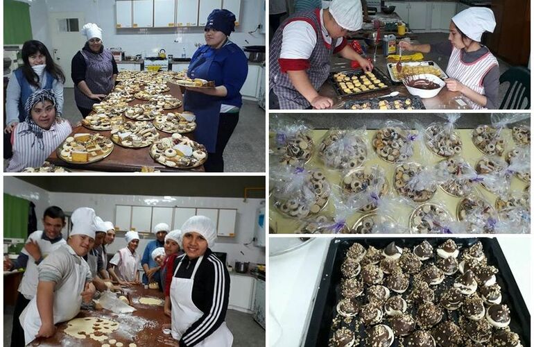 "Es un trabajo impresionante el que viene haciendo el taller de panificación, es parte de nuestra formación integral de la escuela", comentó Julieta Carello en la entrevista "Es un trabajo impresionante el que viene haciendo el taller de panificación, es parte de nuestra formación integral de la escuela", comentó Julieta Carello en la entrevista