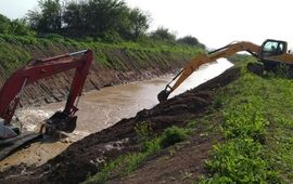 El gobierno provincial lleva invertido en 2017 cerca de $ 1500 millones en materia de obras hídricas, tecnología y maquinarias.