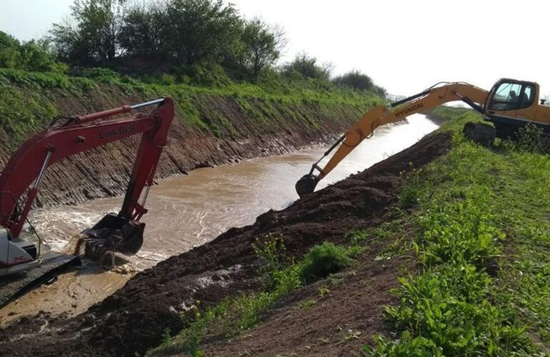 El gobierno provincial lleva invertido en 2017 cerca de $ 1500 millones en materia de obras hídricas, tecnología y maquinarias.