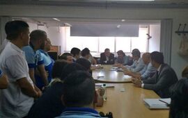 El ministro Genesini se reuni&oacute; en la sede de la cartera con todas las partes.