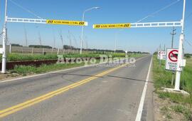 Imagen de Rompieron el arco limitador de altura del acceso