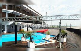 Vista privilegiada. El hotel cuenta con vista al r&iacute;o y este ser&aacute; el escenario del evento que tendr&aacute; lugar ma&ntilde;ana por la noche.