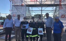 Imagen de Bomberos recibieron reconocimiento en Córdoba