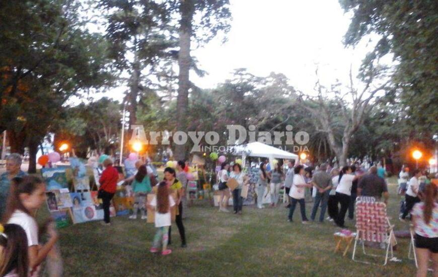 Imagen de 20&deg; Muestra de Dibujo y Pintura: �Fue un &eacute;xito, estoy muy feliz�