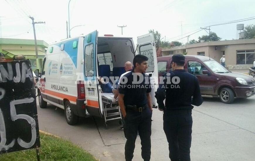 Personal del SIES asisti&oacute; al herido que fue trasladado al 50.