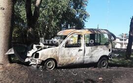 Imagen de Se prendió fuego un utilitario