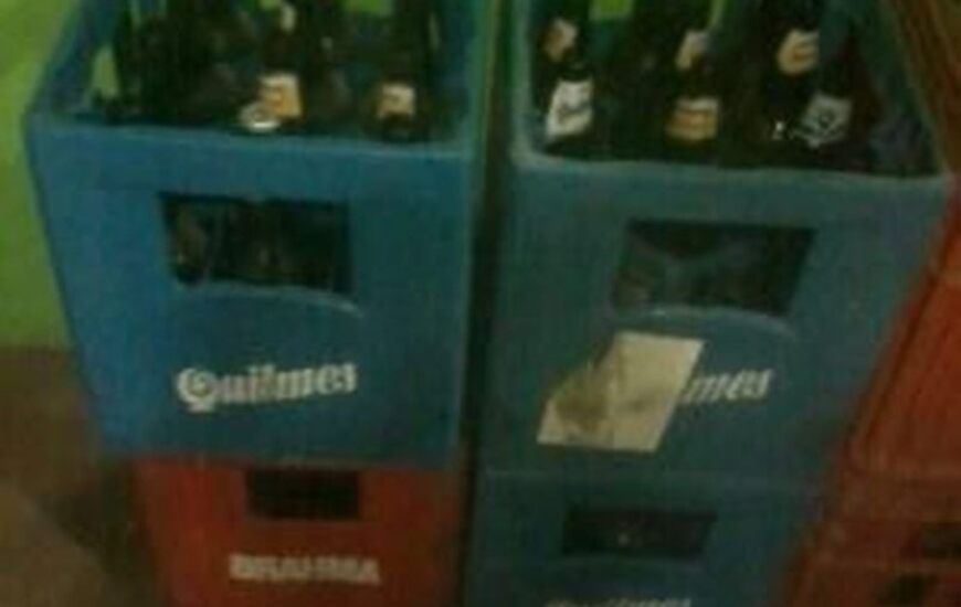 Bebidas. El ladrón se hizo pasar por representante de Quilmes y Coca - Cola. Foto: Imagen Ilustrativa.