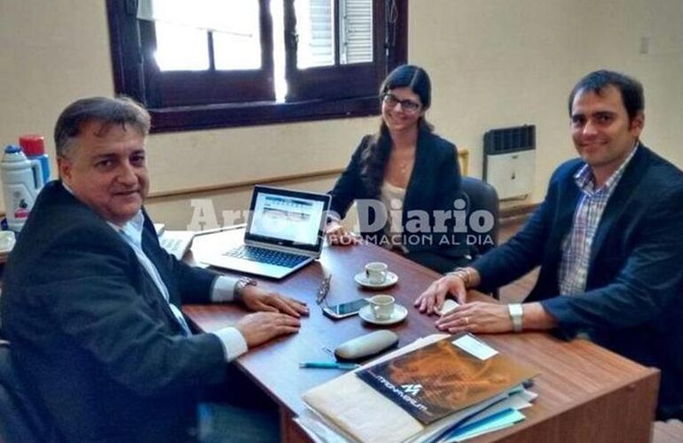 En marzo de 2016, Olivé, Aviano y D´Alonzo firmaron el convenio de reapertura. Foto: Florencia D´Alonzo, Archivo AD