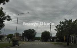 Gris. Desde temprano el cielo daba muestra de que ten&iacute;a ganas de lluvia.