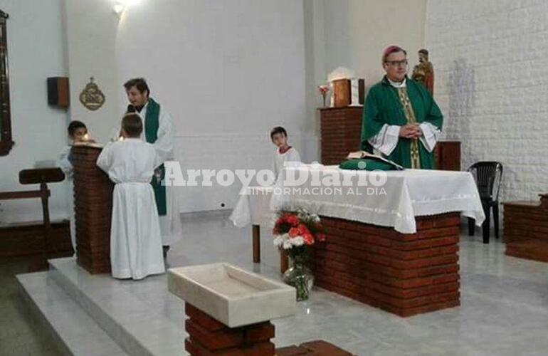 Regresa. Monseñor Martín estará en la vecina localidad este domingo.