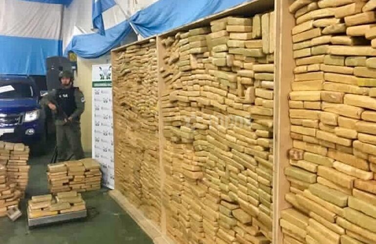 Imagen de Gendarmería secuestró más de tres toneladas de marihuana y detuvo a 15 narcos