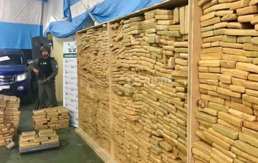 Imagen de Gendarmería secuestró más de tres toneladas de marihuana y detuvo a 15 narcos