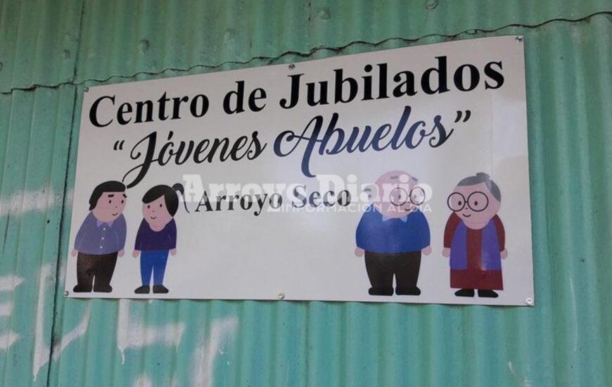 Dirección. Jóvenes Abuelos funciona en el galpón del ferrocarril, lindero a las oficinas de Acción Social. Foto: @Silvana68657299