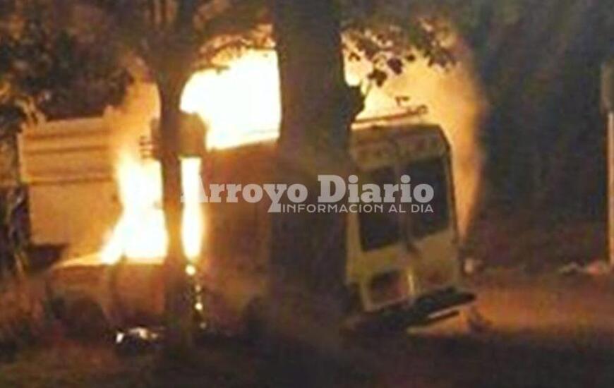 De madrugada. El incendio se registr&oacute; este s&aacute;bado alrededor de las 2:30 horas.