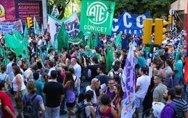 Diferentes gremios adhieren a las protestas desde el mediodía. Foto: Archivo Alan Monzón/Rosario3.com