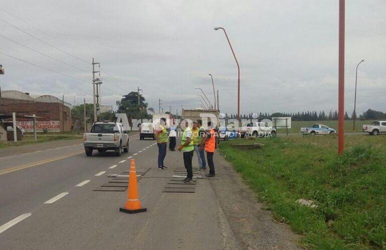 Con dos balanzas. Tránsito junto a personal de Provincia y de Protección Civil local trabajaron sobre Ruta 21.