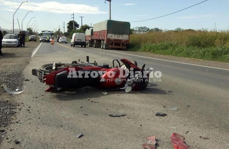 Imagen de Motociclista herido tras accidente sobre Ruta 21