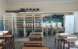 Grata sorpresa. La comunidad educativa de la escuela primaria de Fighiera feliz de poder compartir la noticia con la población.