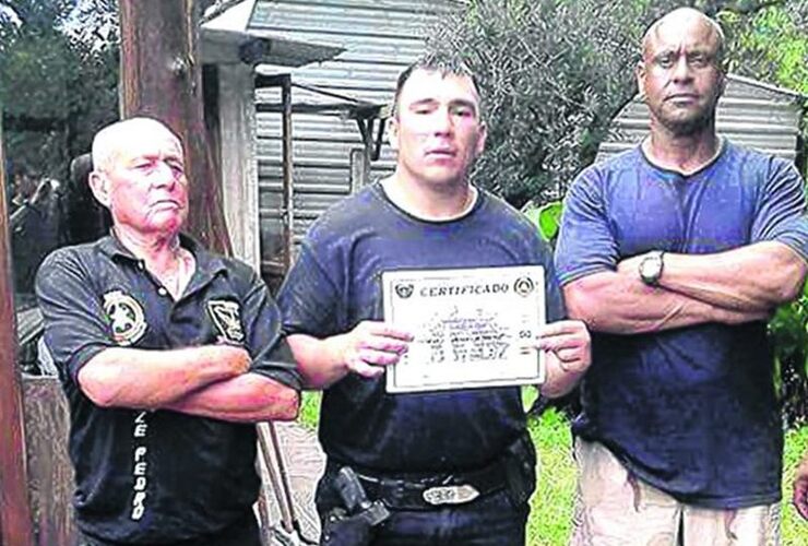 Imagen de Quién es Facundo Solís, el carcelero que cometió la masacre en Santa Fe