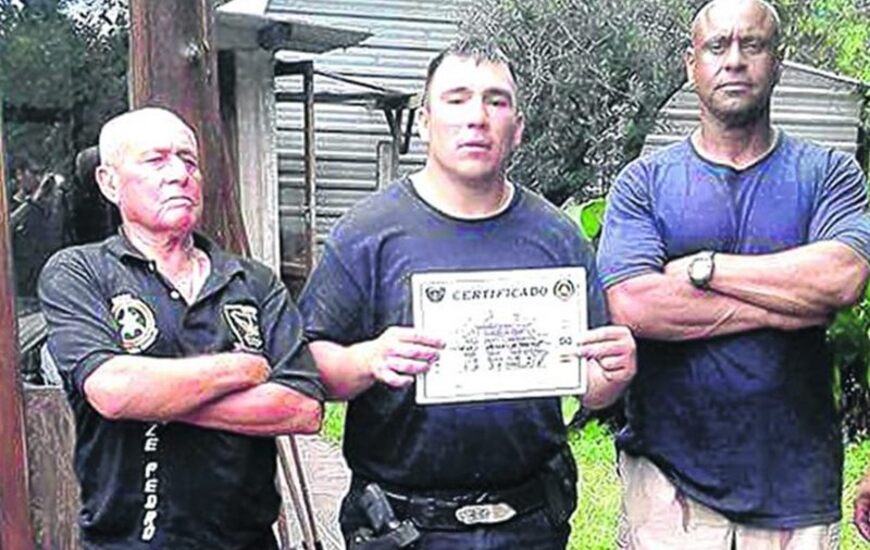 Imagen de Quién es Facundo Solís, el carcelero que cometió la masacre en Santa Fe