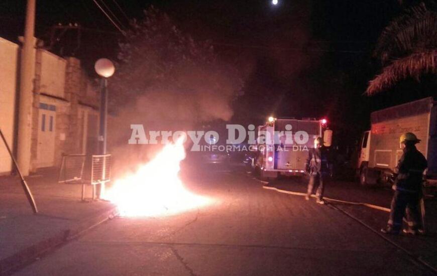 Segunda salida del a&ntilde;o. La anterior salida de bomberos se registr&oacute; en la tarde -noche de este martes 2 de enero, fue un incendio de pastizales KM 273 de autopista.