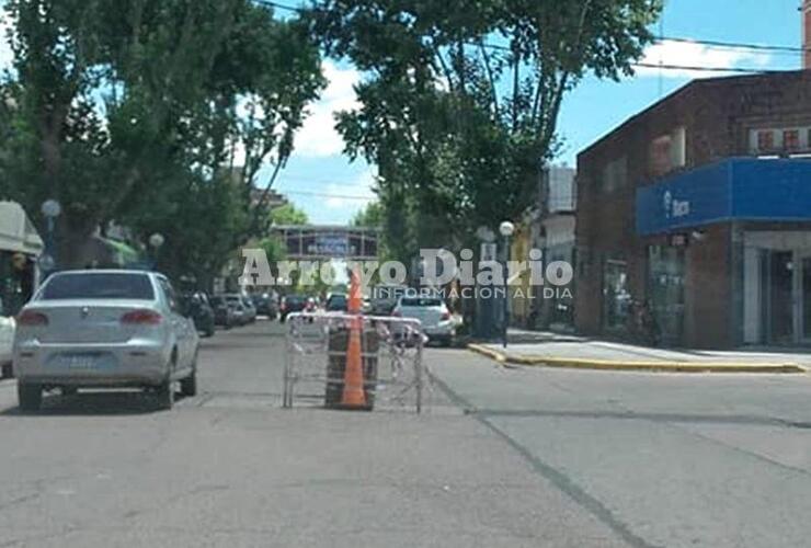 Tránsito complicado. Hasta que se finalicen los trabajos previstos, se recomienda a los conductores transitar con precaución por esta zona.