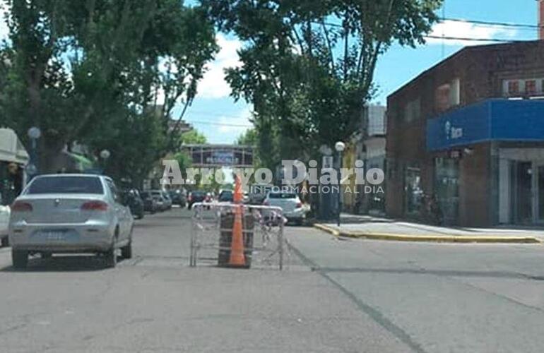 Tránsito complicado. Hasta que se finalicen los trabajos previstos, se recomienda a los conductores transitar con precaución por esta zona.