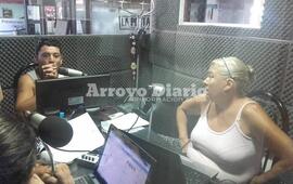 En la radio. Manuel y su mamá esta mañana en los estudios de Radio Extremo 106.9