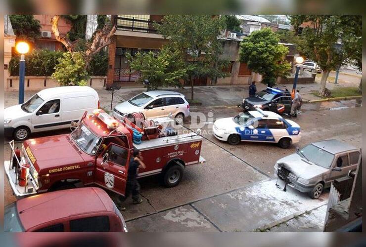 A determinar. Las pericias determinarán si el incendio se inició de forma intencional o si se trató de algún desperfecto en el auto.