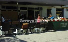 Arduo trabajo. Esta mañana los empleados trabajando en el edificio de 9 de Julio al 200. Foto: Nicolás Trabaina