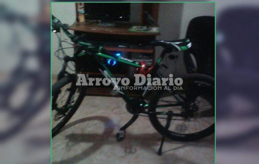 Robada. La imagen de la bicicleta sustra&iacute;da recorri&oacute; las redes sociales tras el suceso.