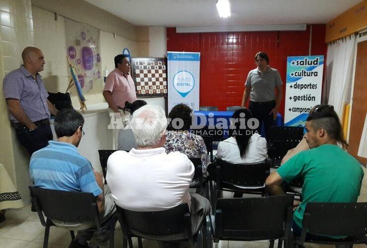 Imagen de Entrega de certificados de cursos de capacitación laboral