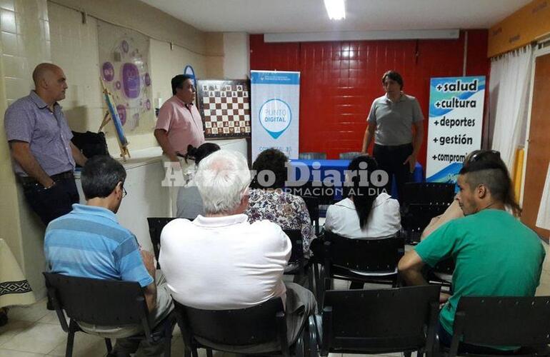 Imagen de Entrega de certificados de cursos de capacitación laboral