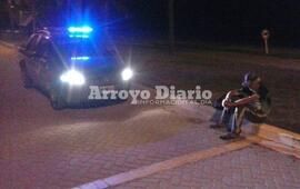 El momento. La imagen muestra al hombre anoche tras ser hallado por GUM deambulando en nuestra jurisdicci&oacute;n.