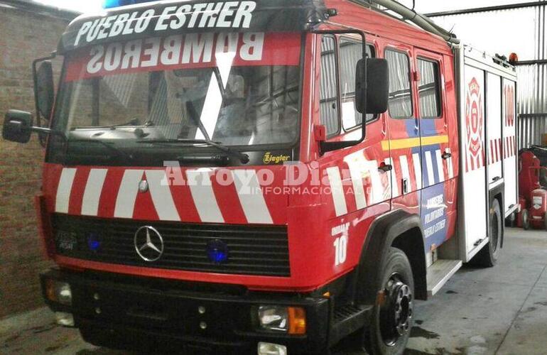 Imagen de Así es el nuevo autobomba de Bomberos Voluntarios de Pueblo Esther