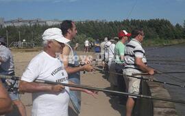 Buena convocatoria. 23 pescadores participaron del torneo libre del pasado domingo en el puerto.