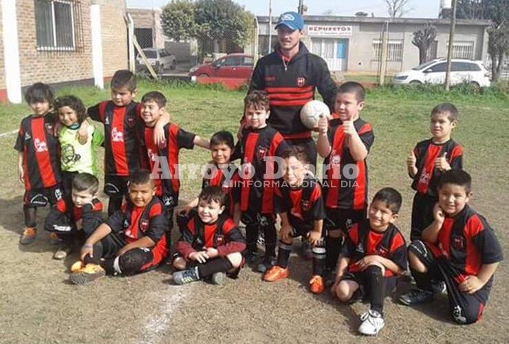 Imagen de Las inferiores de Sportivo Figherense irá por niños del barrio de La Costa