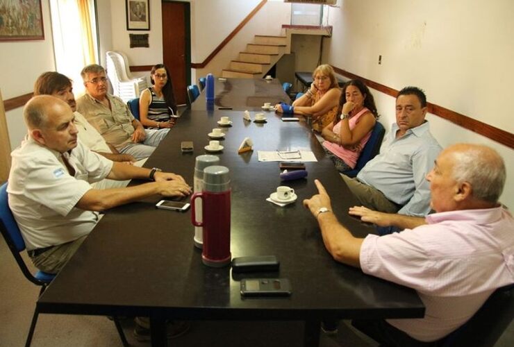 Imagen de Temas de la reunión: Producción agroecológica y ordenanza local de aplicación de fitosanitarios.