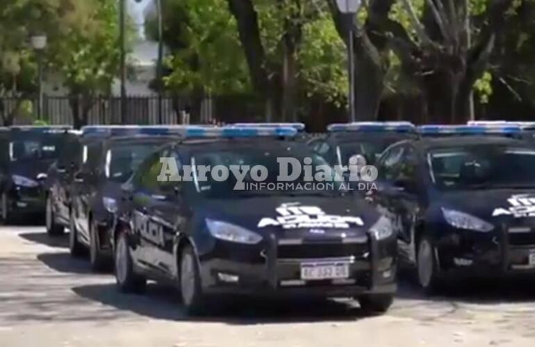 Móviles inteligentes. Una de las patrullas que el gobierno provincial entrega hoy, podría llegar a Arroyo Seco. Foto: captura de pantalla video @maxipullaro