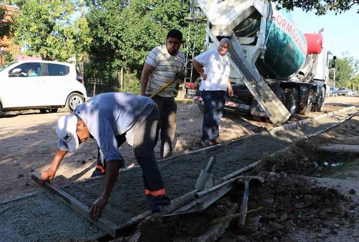 Imagen de Obras de cordón cuneta en Independencia al 1300