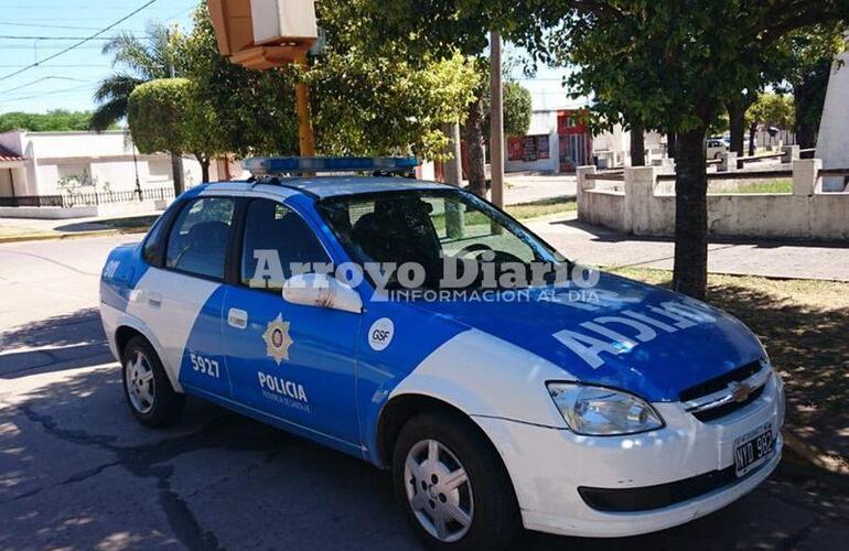 En la base. La unidad recientemente llegada, ya está en la comisaría.